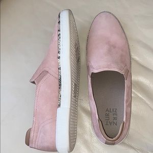 Naturalizer Comfy Slip on Sneaker